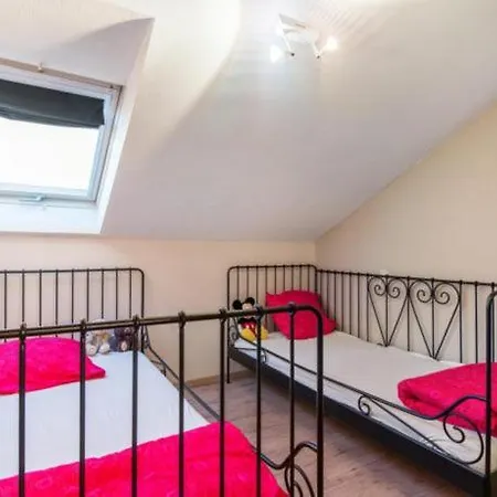 Appartement Plaza 2 Fase Y Huisnummer 8 302